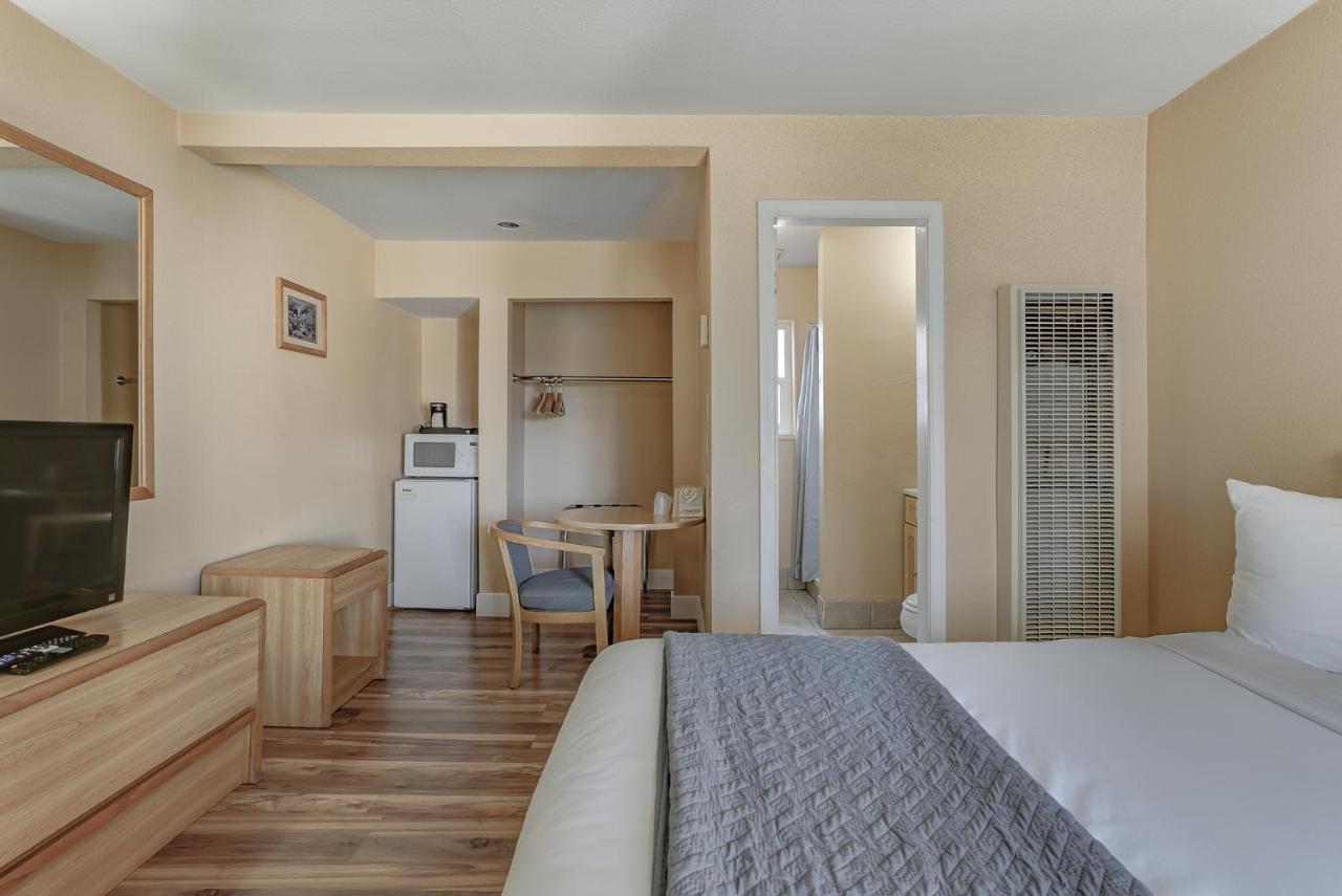 Shasta Pines Motel & Suites Burney Εξωτερικό φωτογραφία