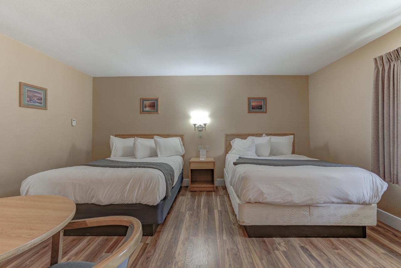 Shasta Pines Motel & Suites Burney Εξωτερικό φωτογραφία