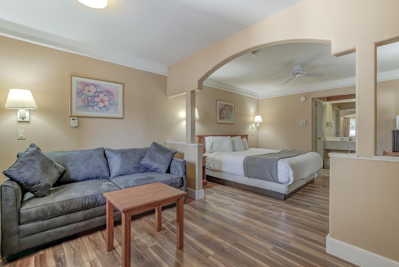 Shasta Pines Motel & Suites Burney Εξωτερικό φωτογραφία