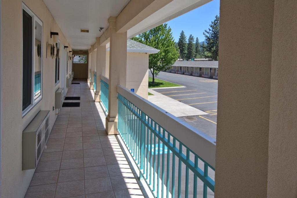 Shasta Pines Motel & Suites Burney Εξωτερικό φωτογραφία