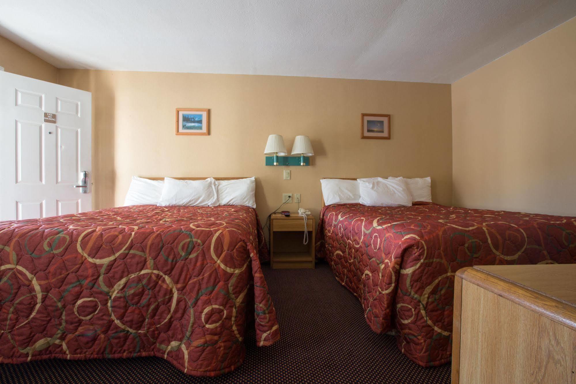 Shasta Pines Motel & Suites Burney Εξωτερικό φωτογραφία