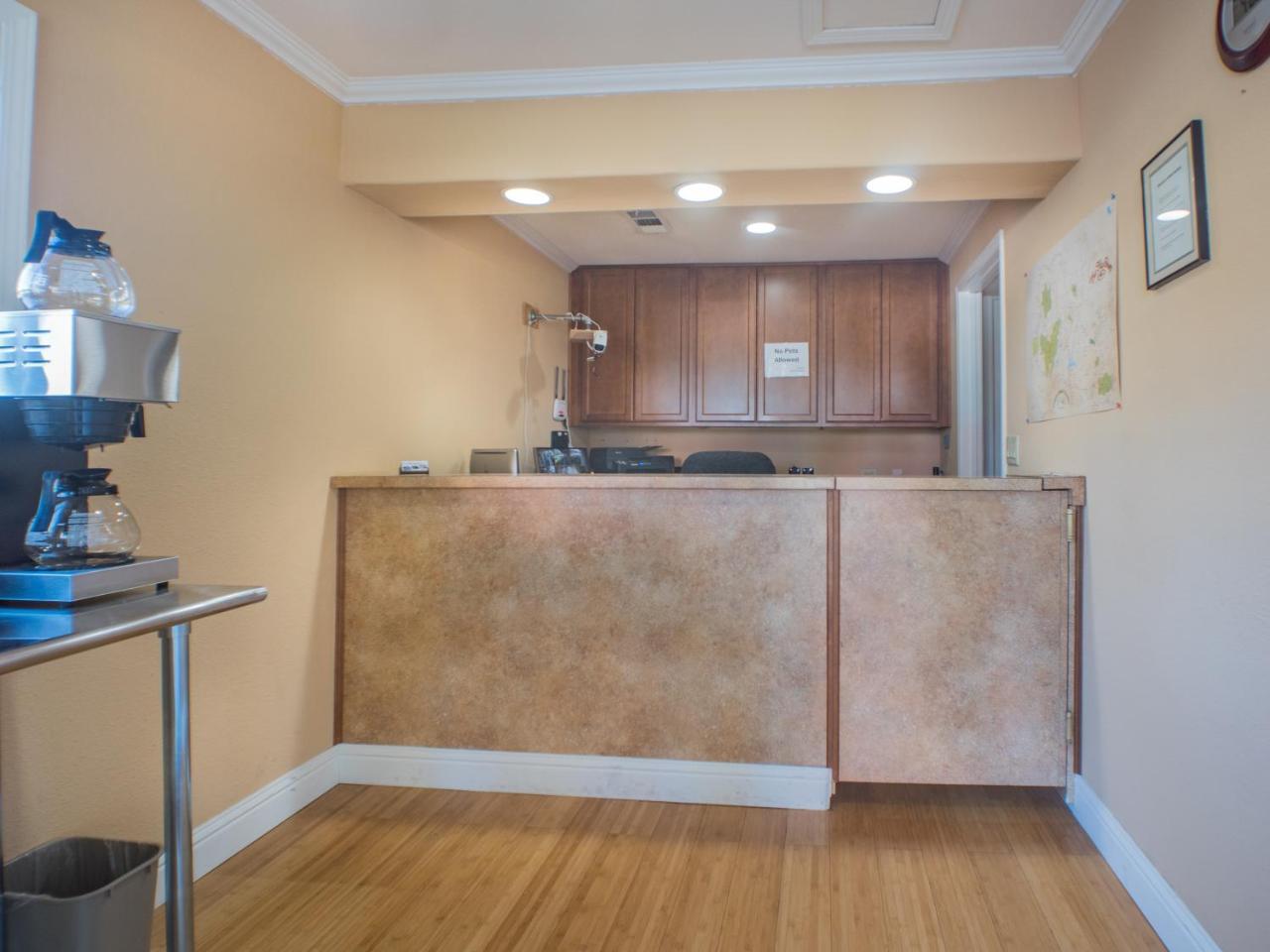 Shasta Pines Motel & Suites Burney Εξωτερικό φωτογραφία